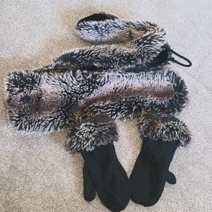 Scarf&gloves MADE IN CANADA